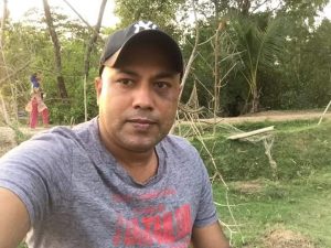 জন্মের ঔরষজাত সন্তান না হয়েও হেবা রেজিস্টারির দাবি নিয়ে হয়রানির মুখে মরহুমের নিজ পরিবার